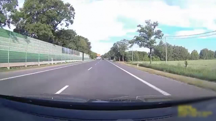 bezmyslnewyprzedzanienas728wokolicykazimierzowa29_5aj4rjgqh8dg_.mp4