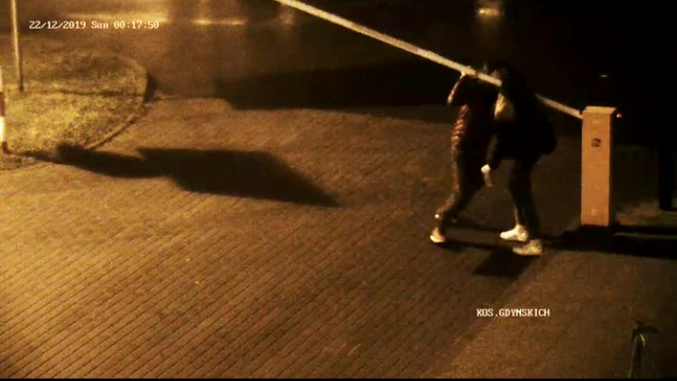 kmp_elblag_uszkodzenie_szlabanu.mp4