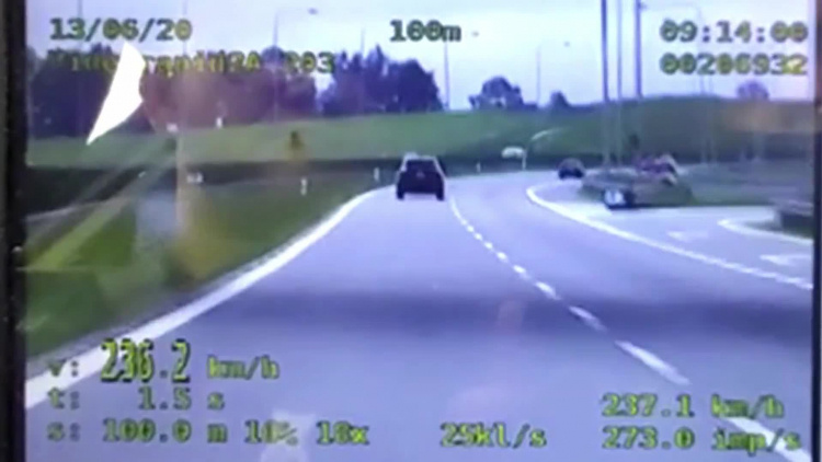 pościg za bentleyem