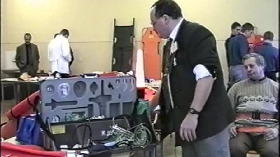 ke-19951224-wystawa-sprzetu-medycznego.mp4