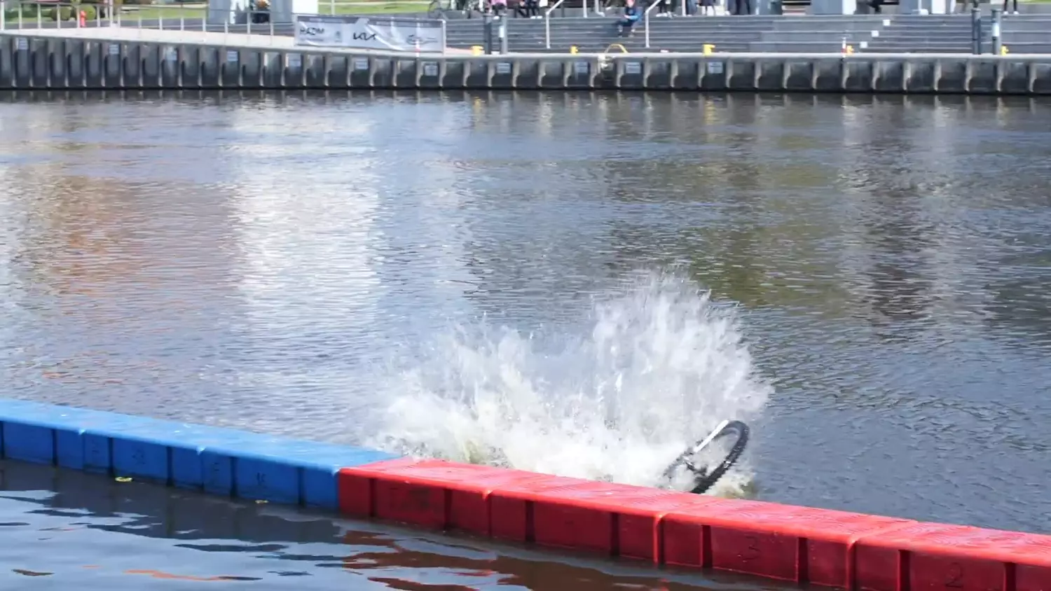 splash-bike-challenge.mp4