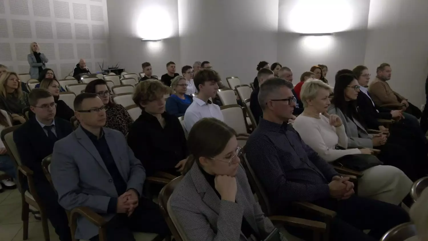 wreczenie-stypendiow-dla-uczniow-elblaskich-szkol.mp4