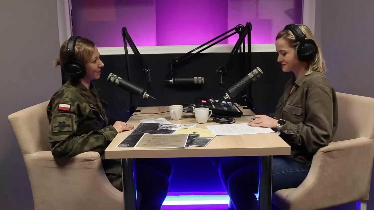 02-podcast-kilka-pytan-anna-szczepanska-43blp-patron-lufa-impreza-pomnik-e160323.mp4