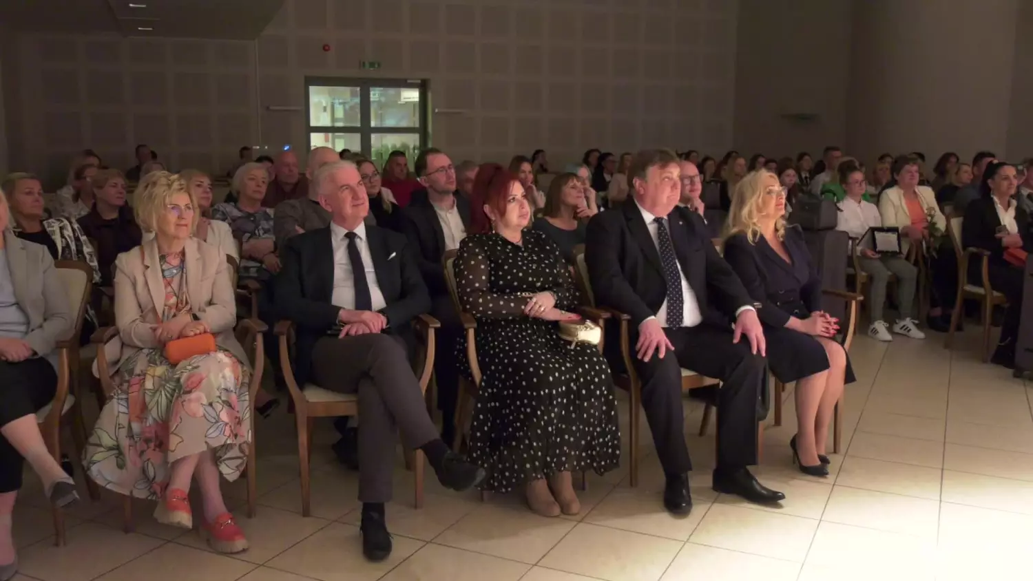 nagrodzili-osmiu-wspanialych.mp4