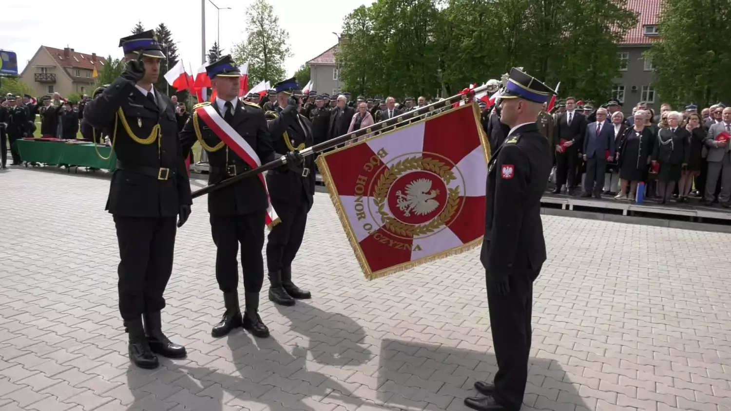 obchody-powiatowego-dnia-strazaka.mp4