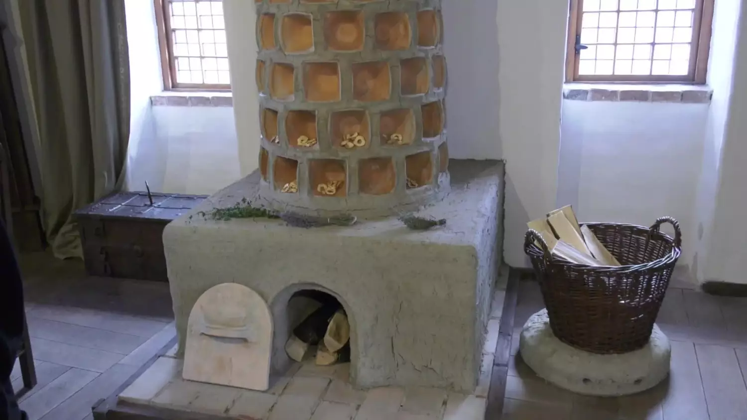 wieza-kopernika-otwarta-dla-turystow.mp4