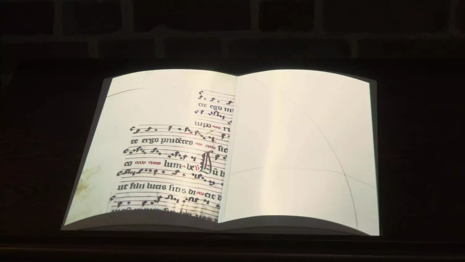 otwarcie-interaktywmnej-wystawy-el-kamera.mp4