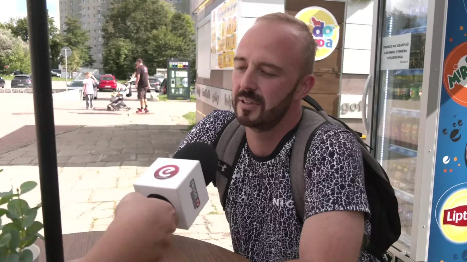 sondny-dzien-sprzatanie-po-psach.mp4