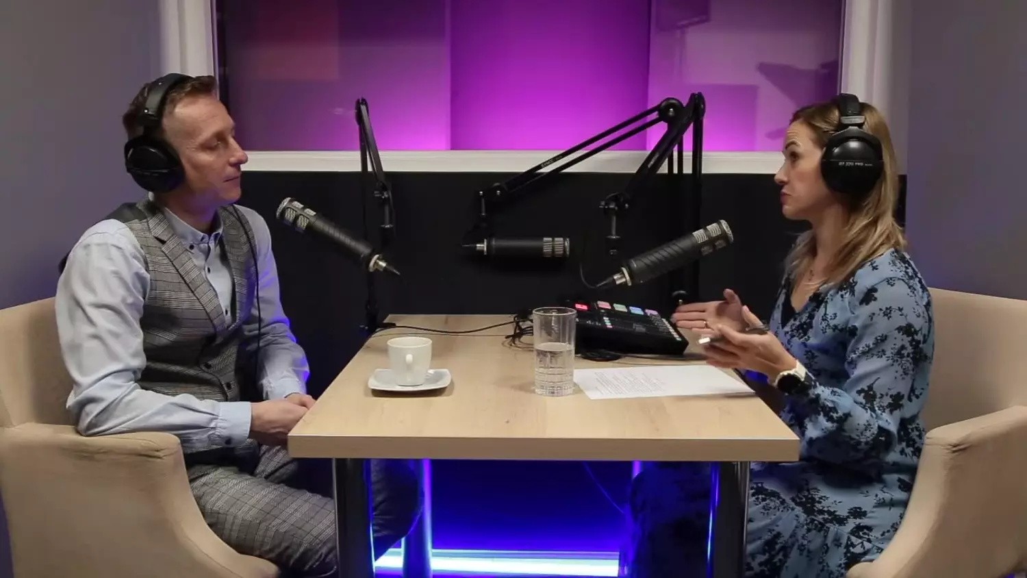 02podcast-kilka-pytan-rodziewicz-niechciany-prezent.mp4