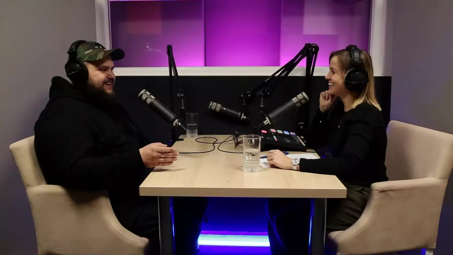 podcast-kilka-pytan-samuel-sosnowski-pasja-ktora-uskrzydla.mp4