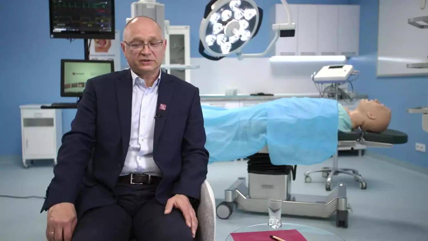 amisns-dr-n-med-jaroslaw-skokowski01.mp4