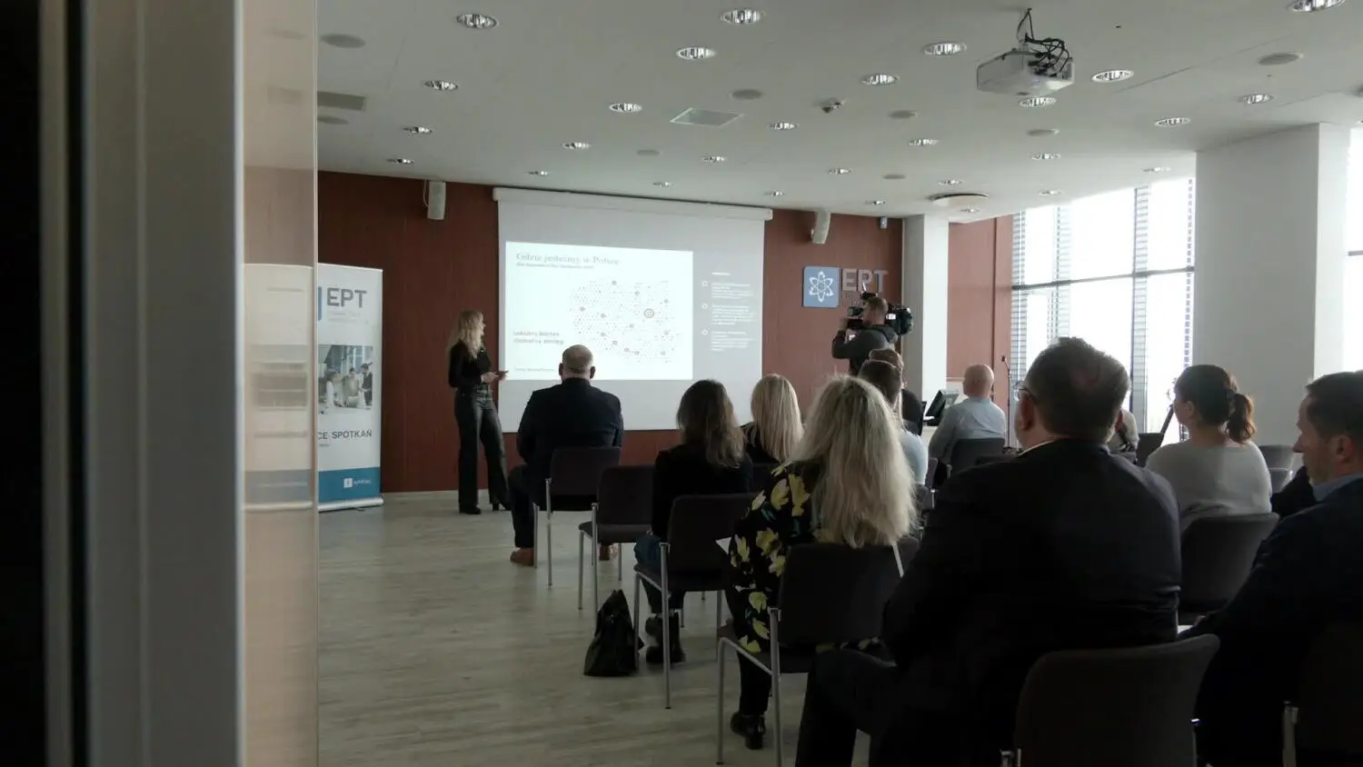 przedsiebiorczosc-dla-kazdego-ept-dzien-1.mp4