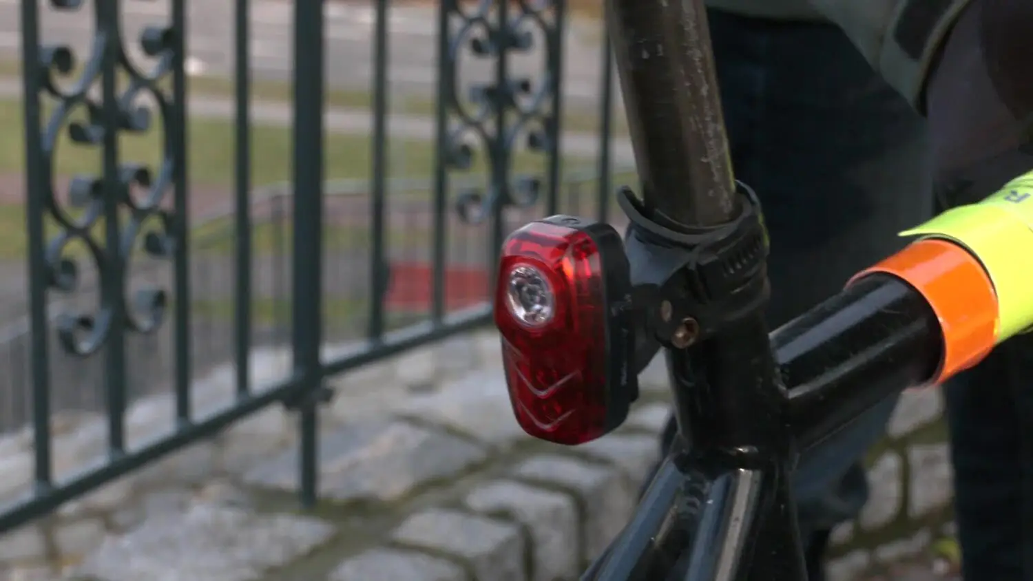 badz-bezpieczny-na-rowerze.mp4