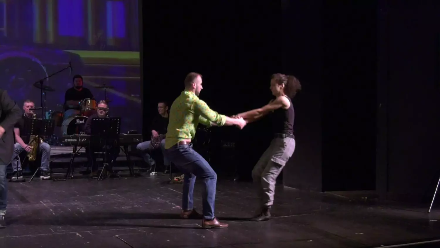 czarno-biale-w-kolorze-318-premiera-w-teatrze-konferencja.mp4