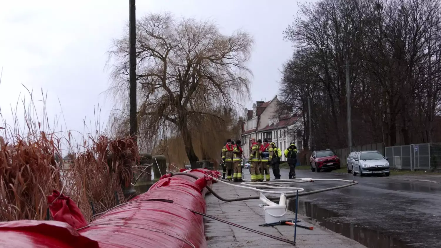 pogotowie-przeciw-powodziowe-w-elblagu.mp4