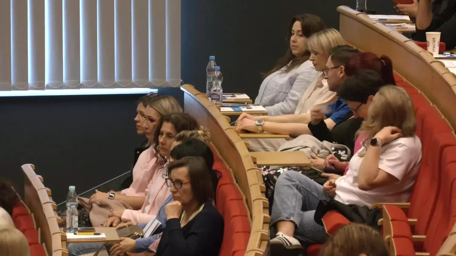 przyszlosc-zawodow-w-erze-cyfryzacji-i-automatyzacji.mp4