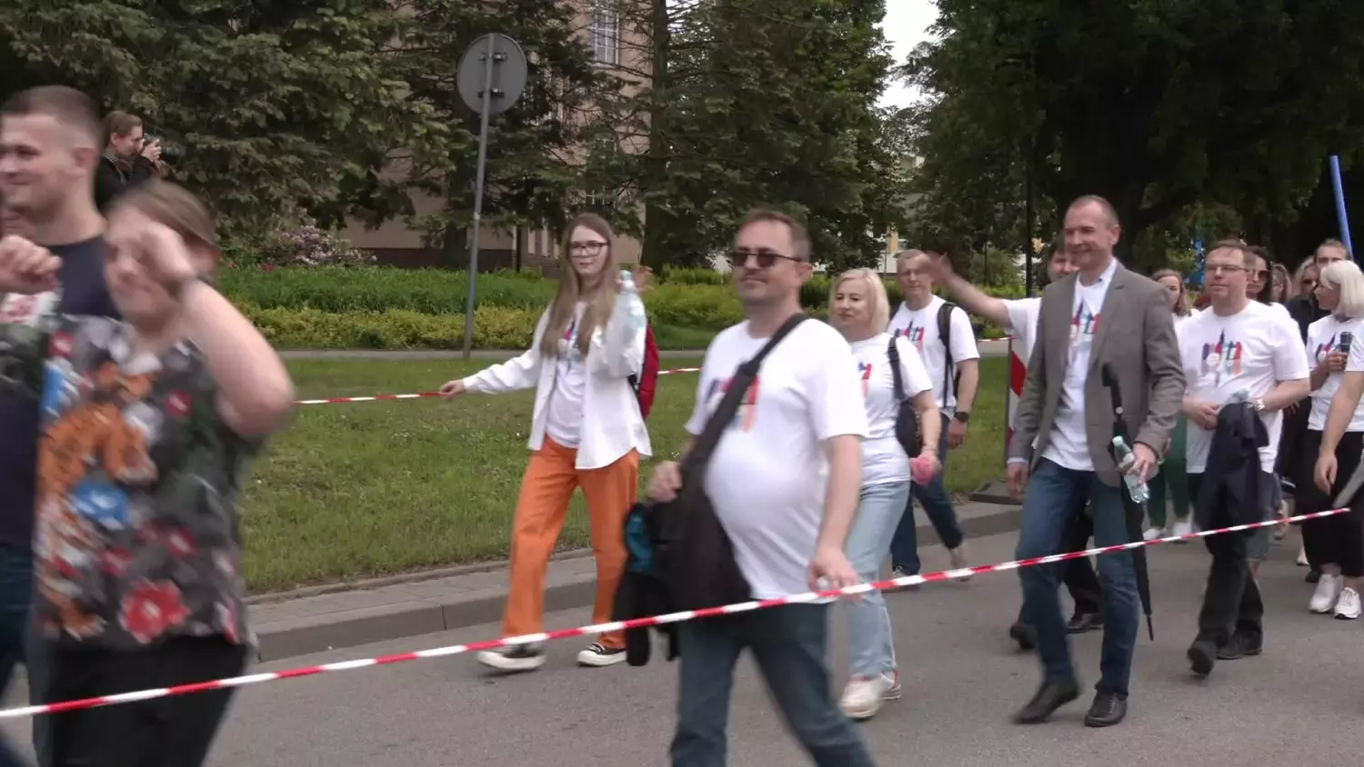 studenci-przejeli-miasto-juwenalia.mp4