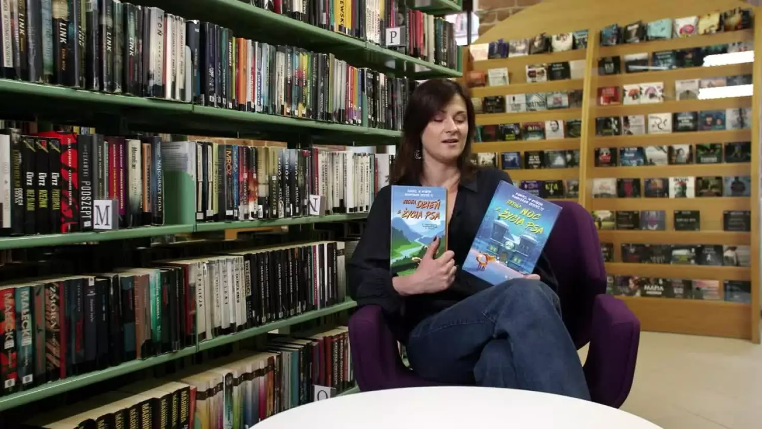 agata-szumielska-rozanska-dzien-z-zycia-psa-napisy.mp4