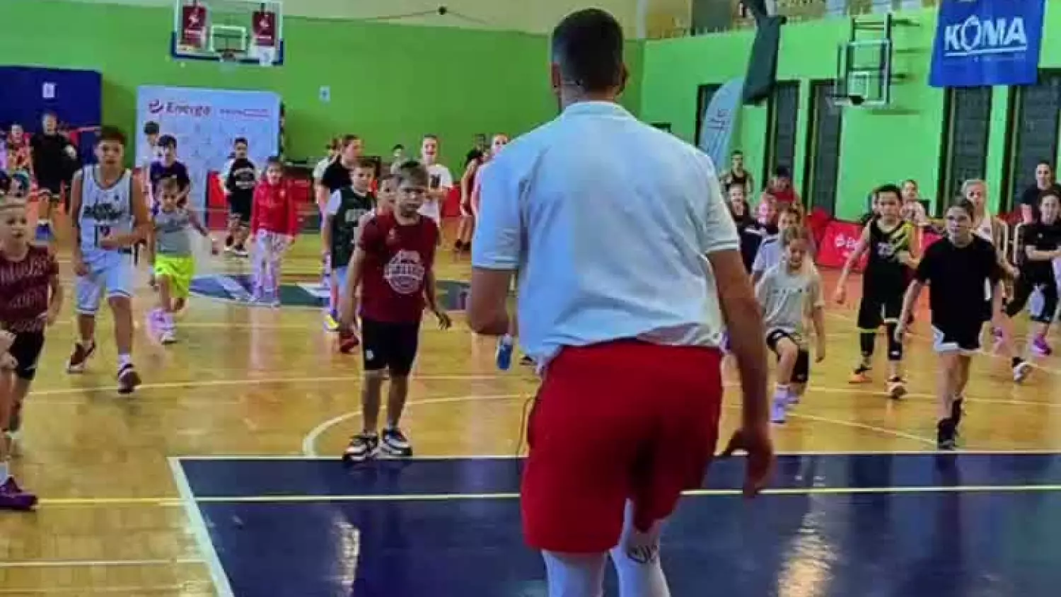 video-2025-11-22-11-21-49.mp4