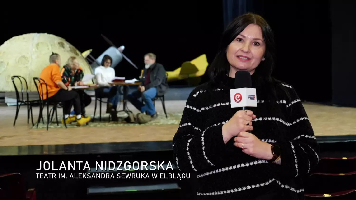 zapowiedz-scena-przy-stoliku-9269373.mp4