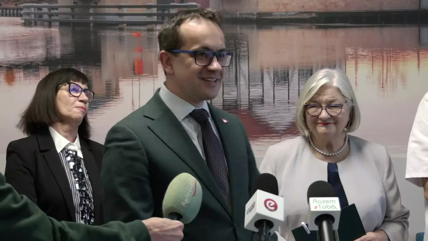 szpital-otwarcie-oddzialu-chemioterapii.mp4